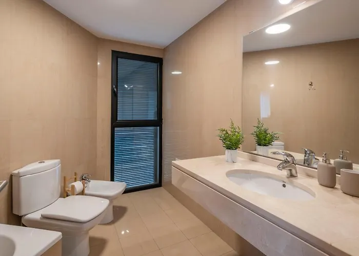 Apartment Amparo I By An Island Funchal (Madeira)