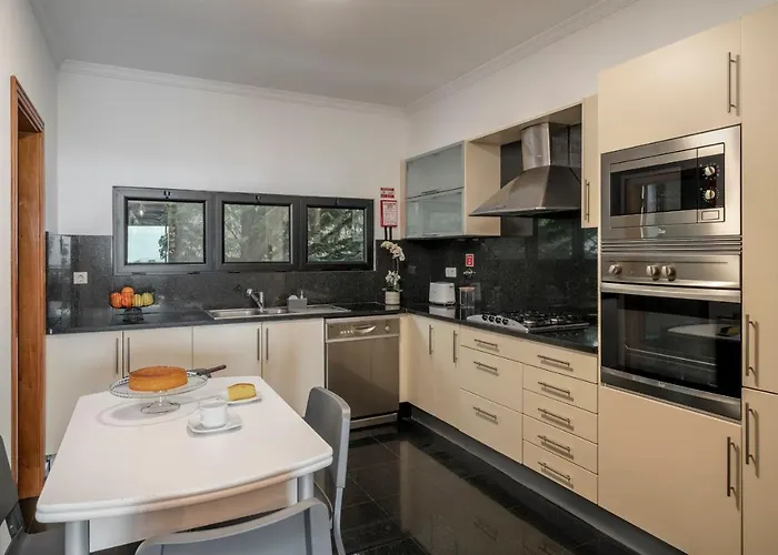 Apartment Amparo I By An Island Funchal (Madeira)